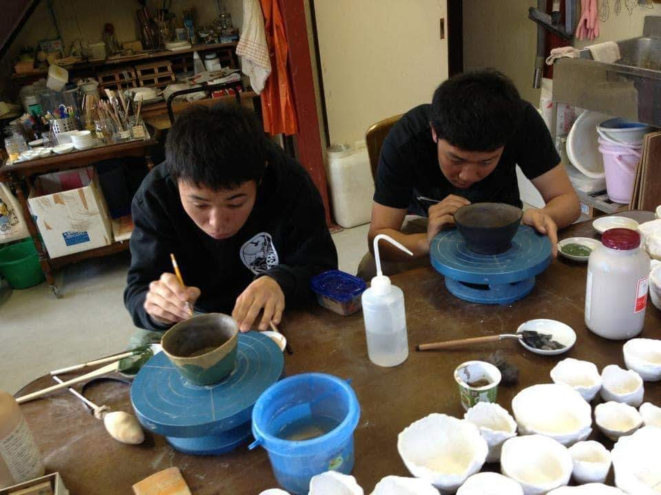 ぼく達、陶芸男子です! 集中する時間が楽しいです!