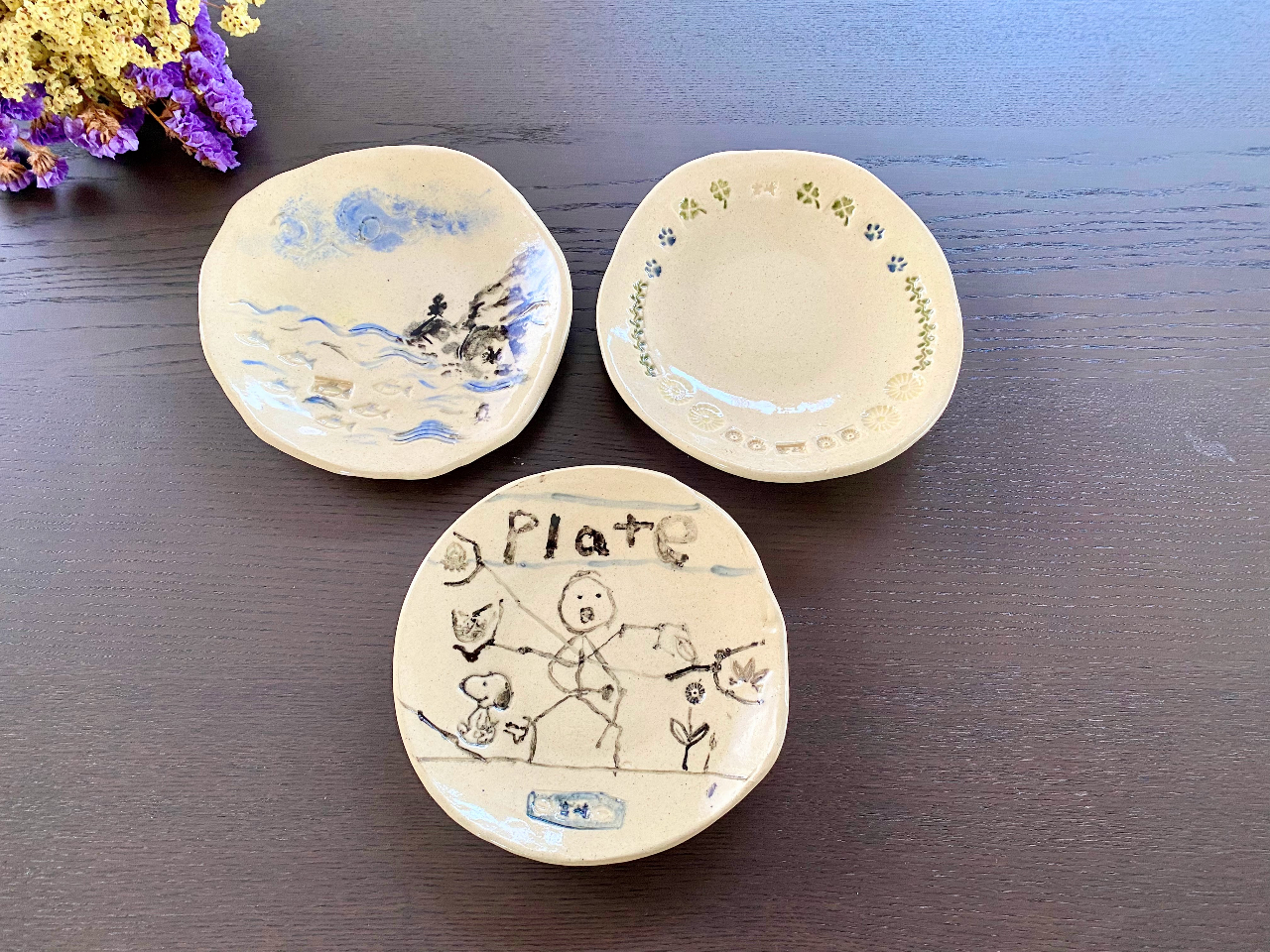 We can ship your plates and cups overseas with shipping cost.