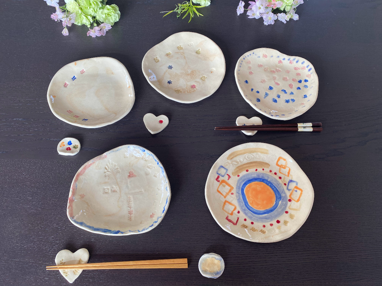 家族の皆で、お皿と箸置きを作ったよ!