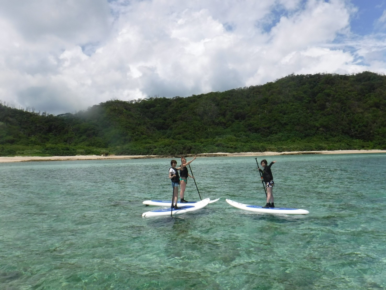 ツアーです。まだまだ遠くへ行きます。