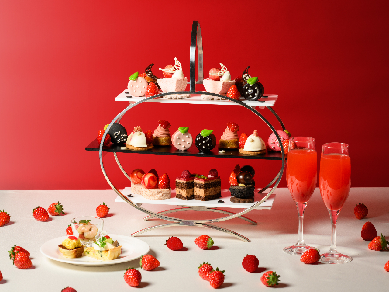 ◆3-5月/平日<パン食べ放題>◆ いちごのアフタヌーンティー ~Luna No...