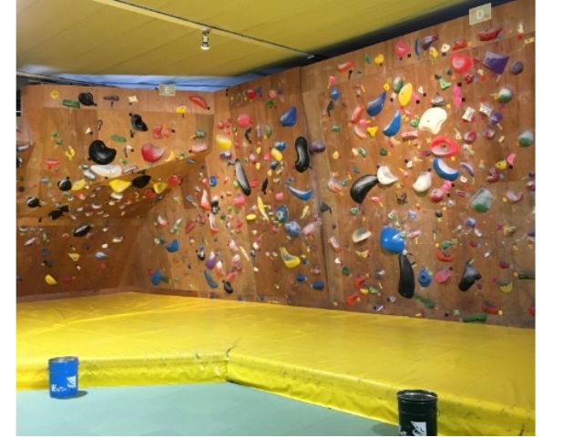 下にはマットが引いてあります。初回はしっかりご説明しますので安心してお越しください