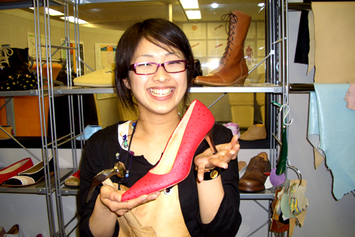 世界に1足だけの自分の足に合わせた靴作り♪