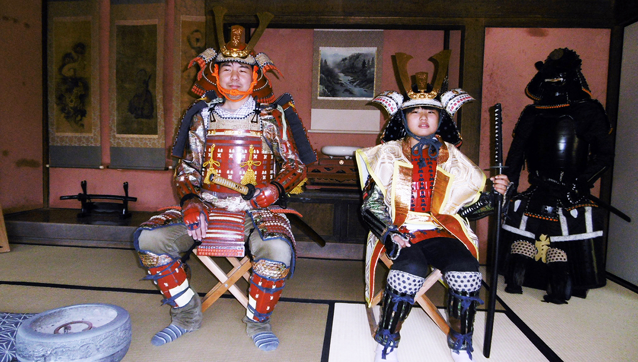 旧薩摩藩、江戸時代の佇まいが残る武家屋敷群の中で、甲冑を着てみませんか?