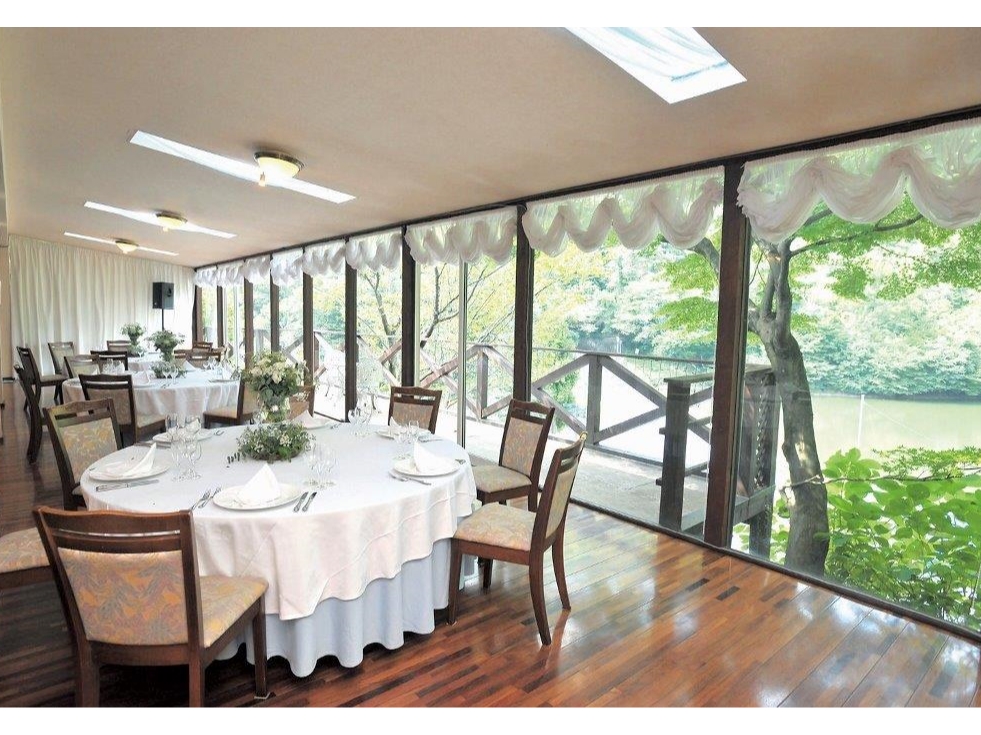 2Fレストラン(1Fにご案内する場合もございます)