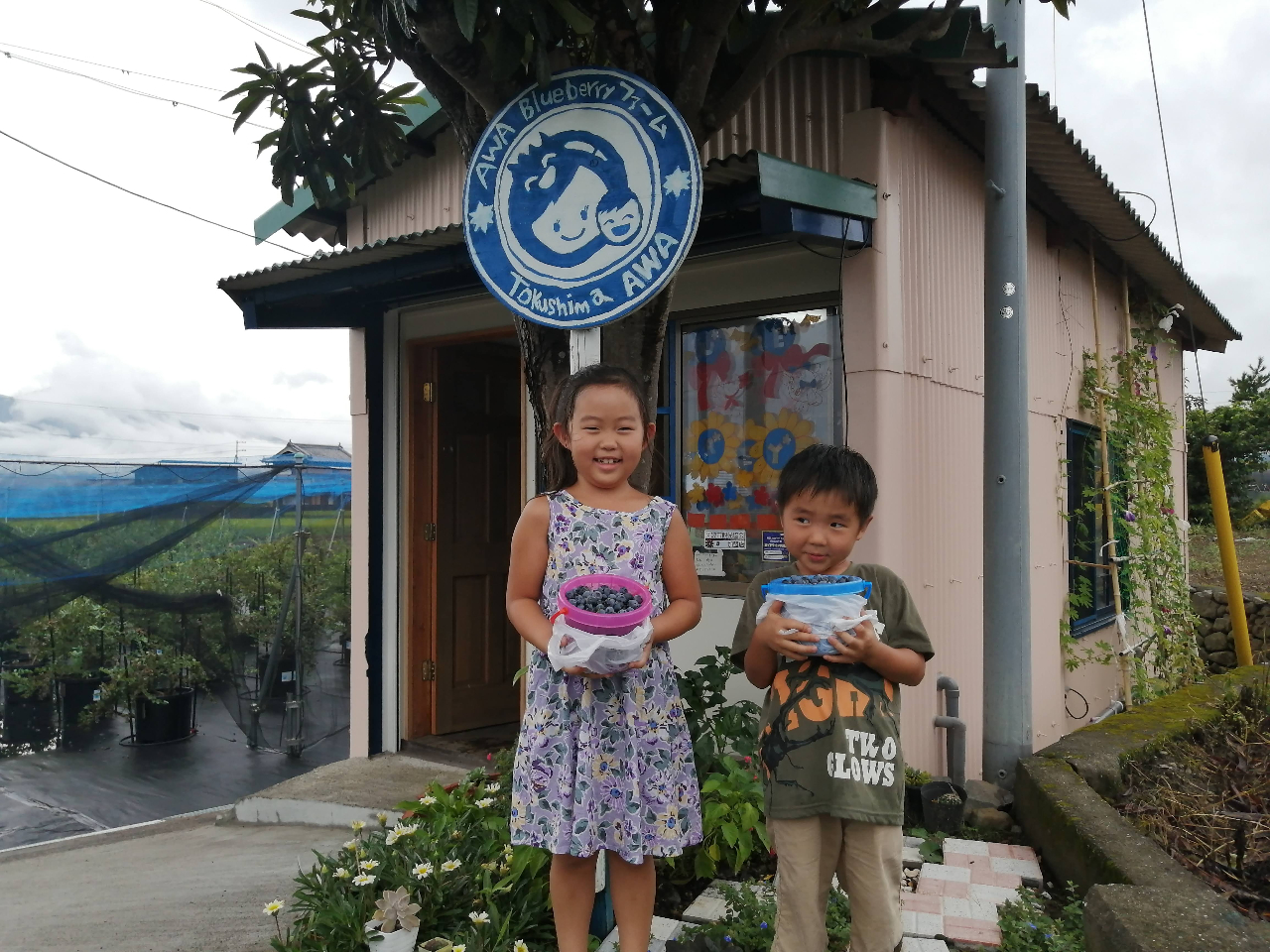 oPc`ςɃu[x[EݎāAƂɋAĂςHׂ邩炤ꂵΊ炪ӂĂ܂I