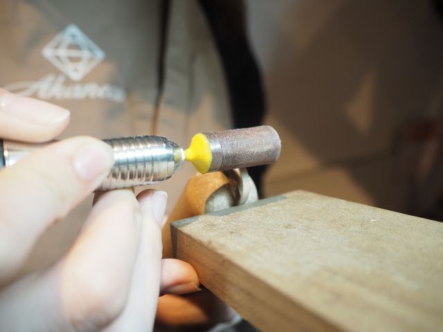 プロ仕様の工具を使用して制作していきます!