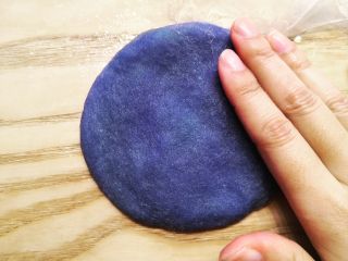 お湯を使って羊毛フェルト 紀州の温泉水と羊毛だけで作るフェルトコースターづくり Baroonworkshop じゃらん遊び体験 お湯を使って羊毛フェルト 紀州の温泉水と羊毛だけで作るフェルトコースターづくり Baroonworkshop じゃらん遊び体験