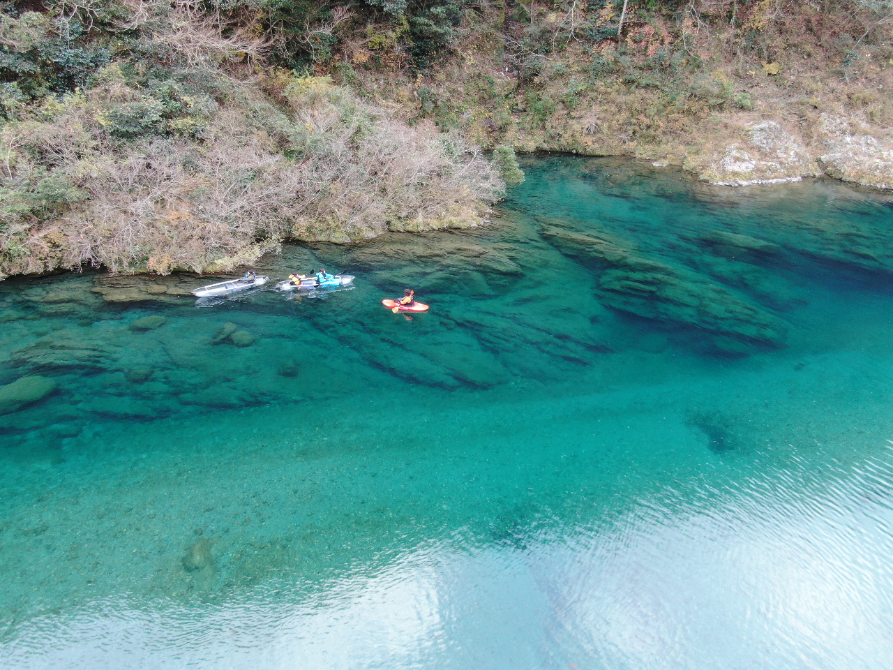 このエリアは上流から下流にかけて様々な姿が見られます。