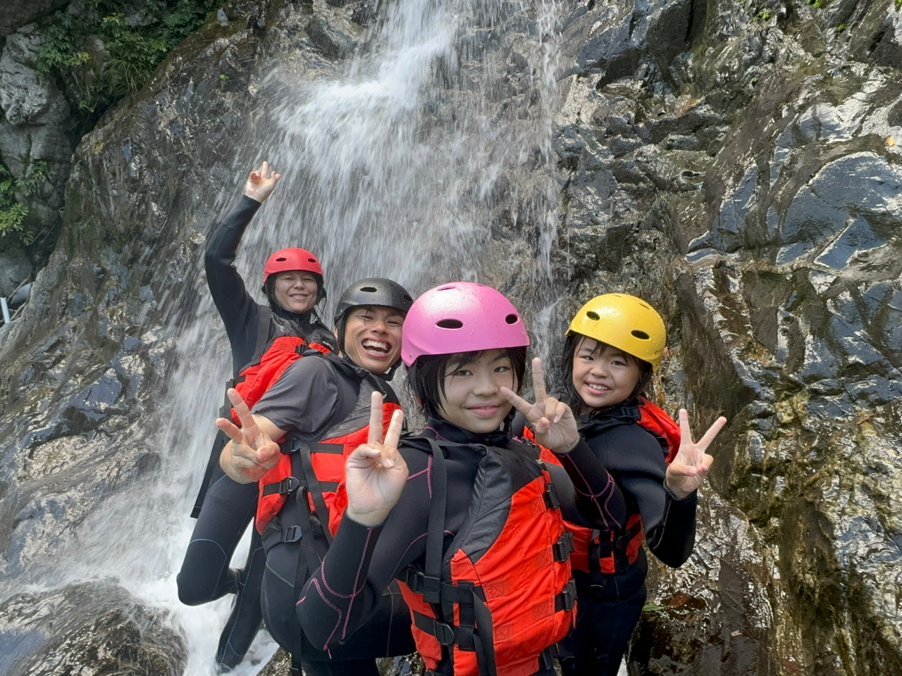 ���R�̒��ł����ς��y���߂܂��B