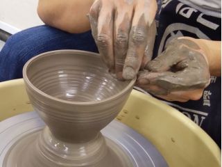 初めての方でも素敵な器がつくれます!