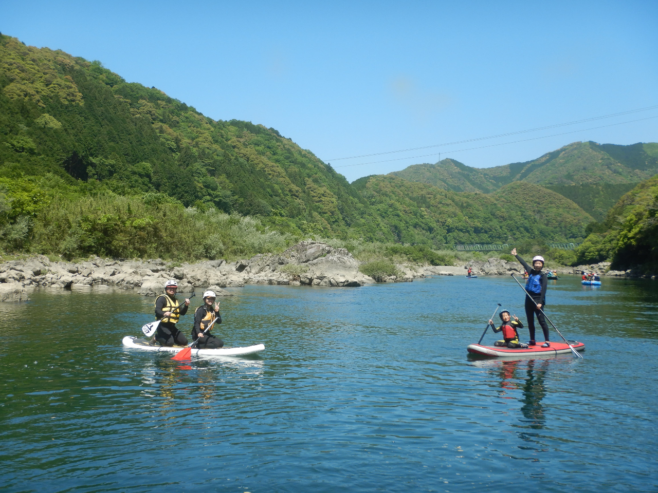 ゆるやかな個所ではSUP(サップ)で遊べるのは、ナチュラルグルーヴの魅力!!