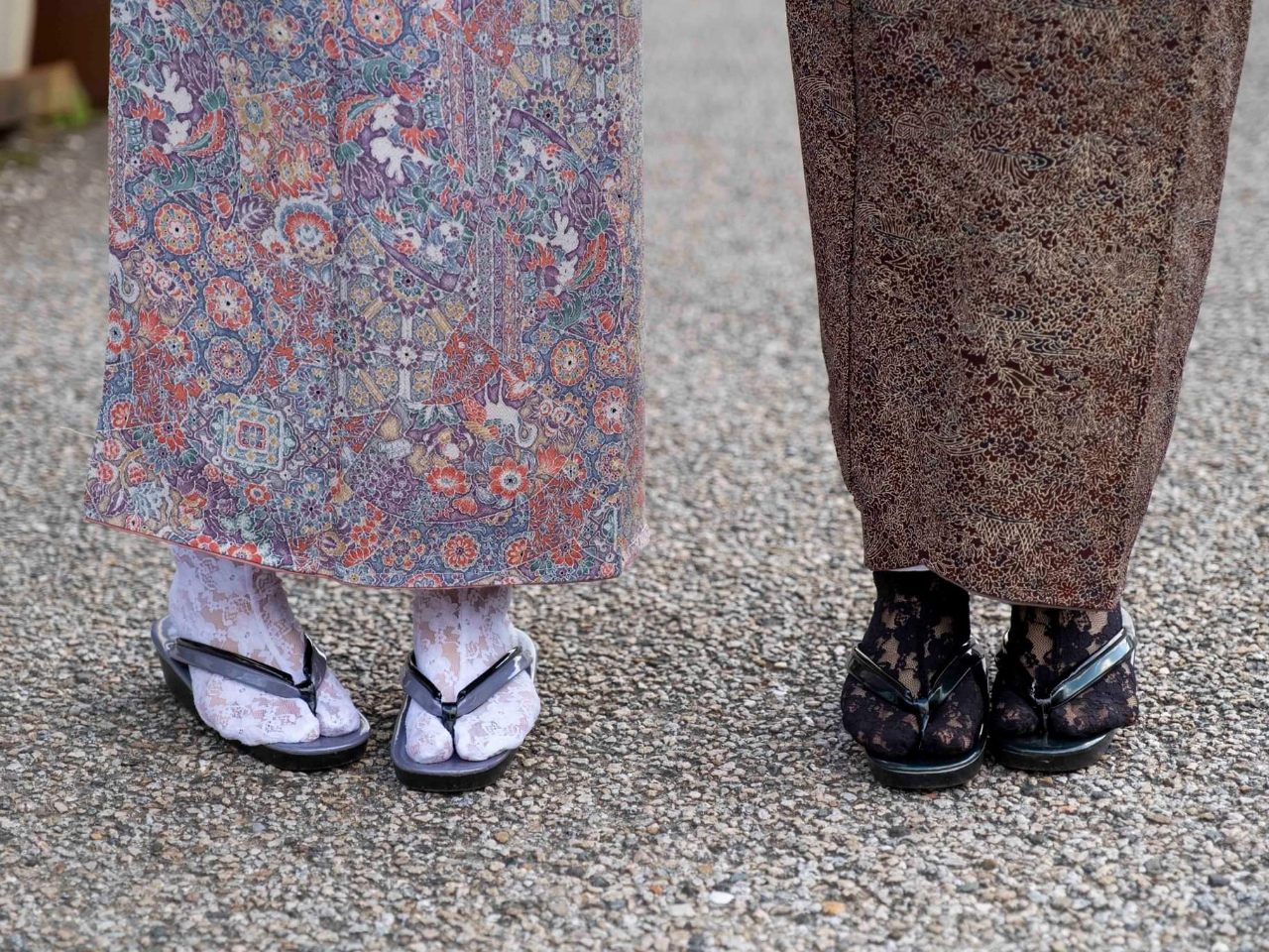 ƒŒ[ƒX‘«‘Üô‚ ‚È‚½‚ÍAƒuƒ‰ƒbƒNorƒzƒƒCƒgA‚Ç‚¿‚ç‚̃R[ƒf‚ª‚¨D‚݂ł·‚©ôƒR[ƒfƒBƒl[ƒg‚Ì‚²’ñˆÄ‚à‚¨”C‚¹‚‚¾‚³‚¢B