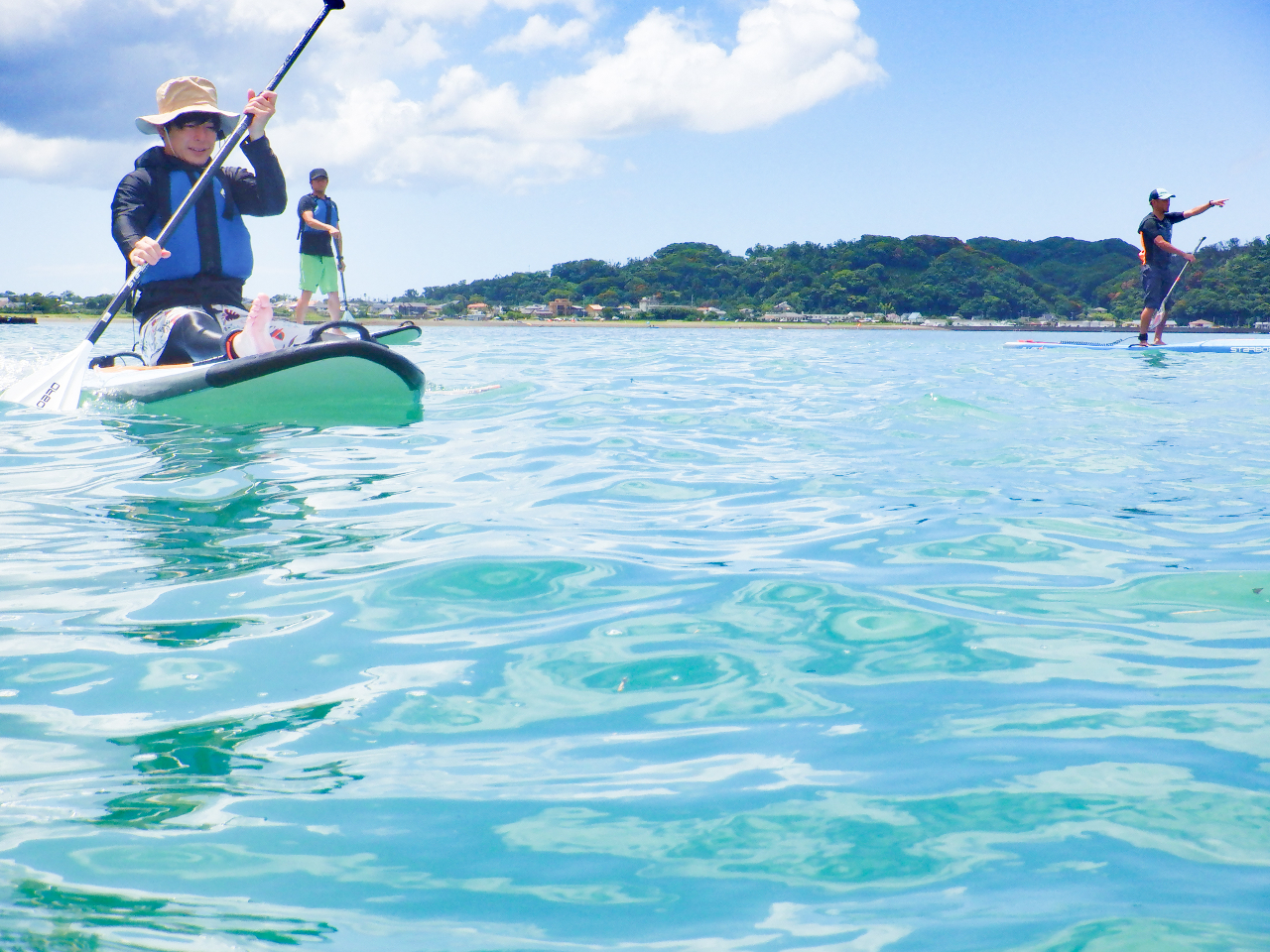 V[JbN̂悤ɍāAiF𒭂߂Ȃ̑̌