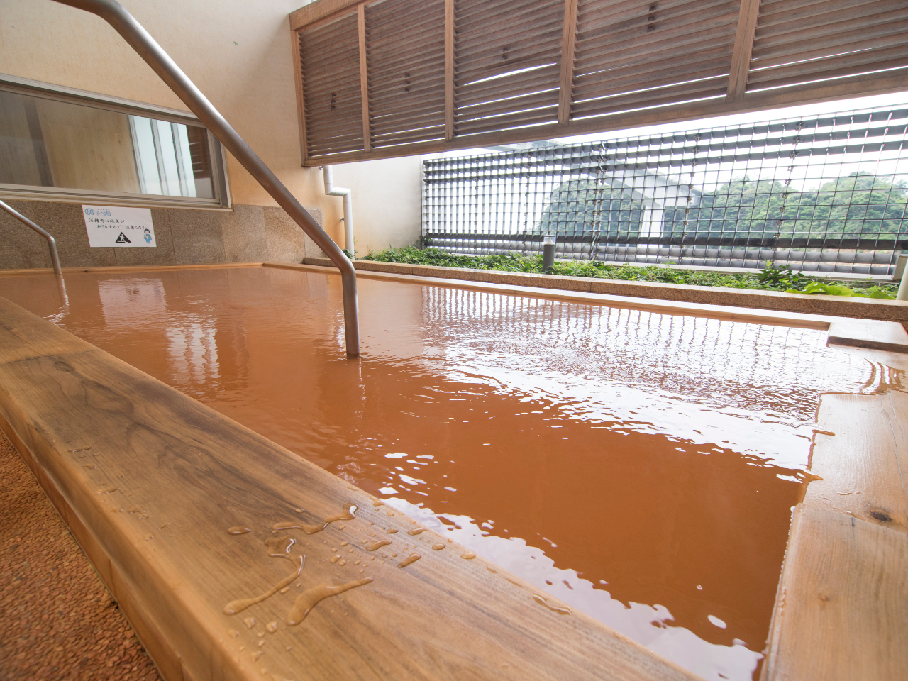 nPOOO炭ݏグVRu΂̕CvƁu؂̕Cvꂼ̂C֏点Ă܂B