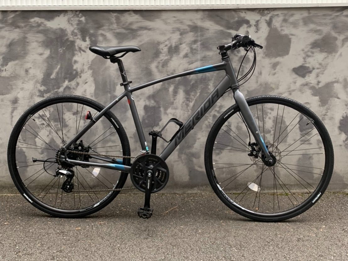 メリダのクロスバイク