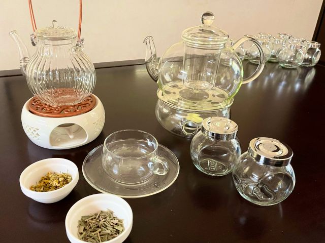 美味しいお茶とおしゃべりを楽しむ会です