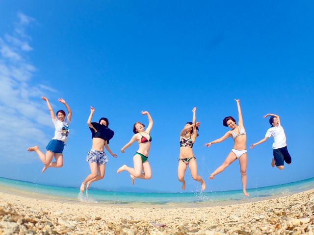 幻の島では何をやっても映えちゃう♪ お好きなポーズでパシャリ♪