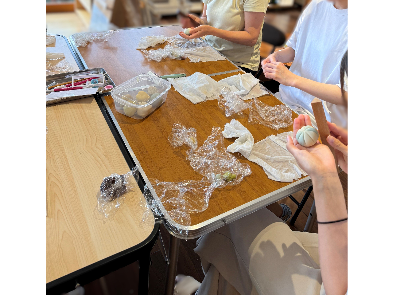 ƑEFBƈꏏɉf؂̌ɂz