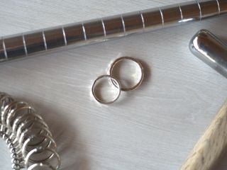 ぴったりサイズのリングが作れる指輪屋さんです。