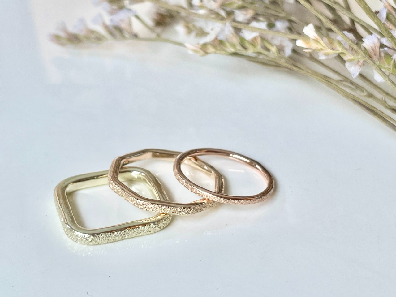 wւ̃J^`͊ہElp`Ep`̂Rނ炨Iт܂B