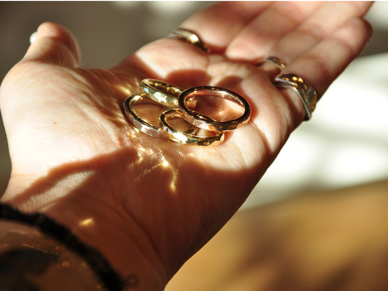 カラーバリエーション豊富にK18ゴールド素材をご用意しております。