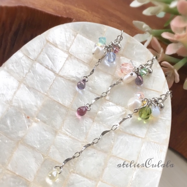 淡水パールとガラスビーズのイヤーアクセサリー