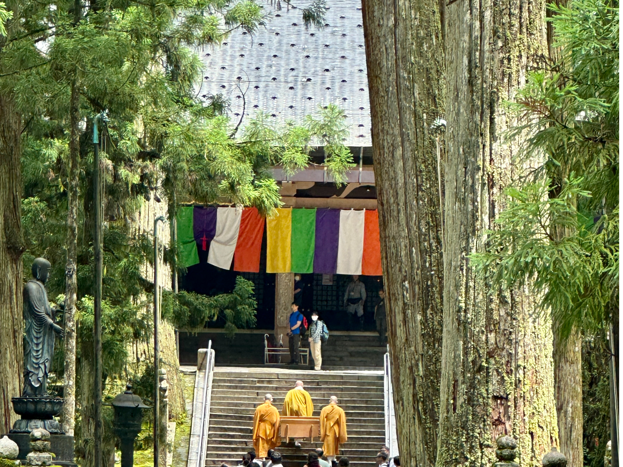 完全貸切】高野山 三大聖地プレミアムツアー 奥之院・金剛峯寺・壇上