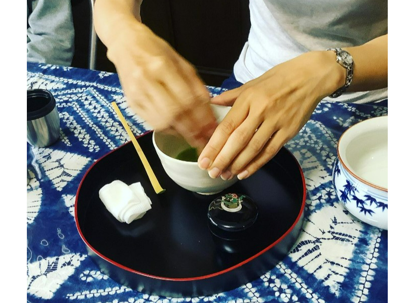 Ȃ@̎@ł́Ae[uł̒̌ł܂