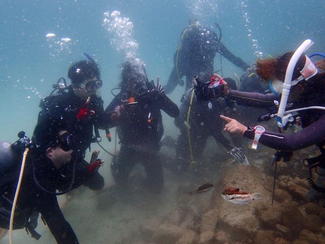 水中でも写真をお撮りいたします。夏の思い出の一枚に!!