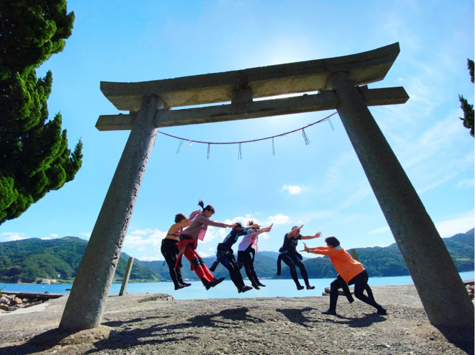 鳥居や海で良い感じの写真撮りますよーー!!