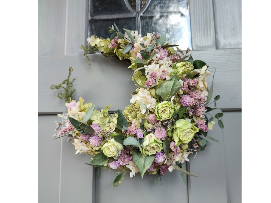 2023年10月に体験作成されたものです。バラを追加しています。