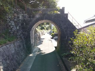 法恩寺跨線橋(ほうおんじこせんきょう)