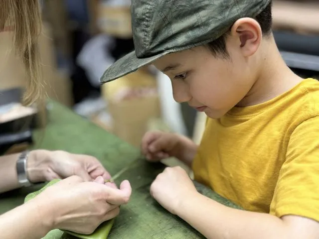 縫わないで組み立てるので、低学年のお子様でもチャレンジできます◎