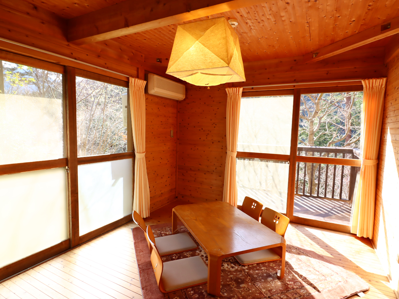 ؂̍ӂꂠ̐Xɂ̓oK[5ƃLvTCg8悪܂BHς܂Ăɂŋx߂͖͓̂IB