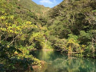 神秘の硫黄沼。