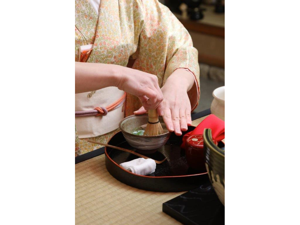 �������̃X�^�b�t���t���āA�����̓_�ĕ�����ݕ��Ȃǂ��̌����Ă��������܂��B