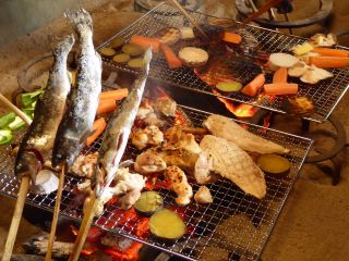 囲炉裏で和風のBBQを味わってみませんか?