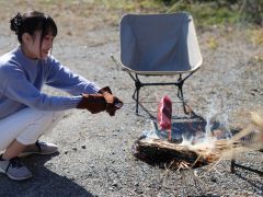 オプションでカツオのたたきをご注文いただきますと、カツオの藁焼き体験ができます!