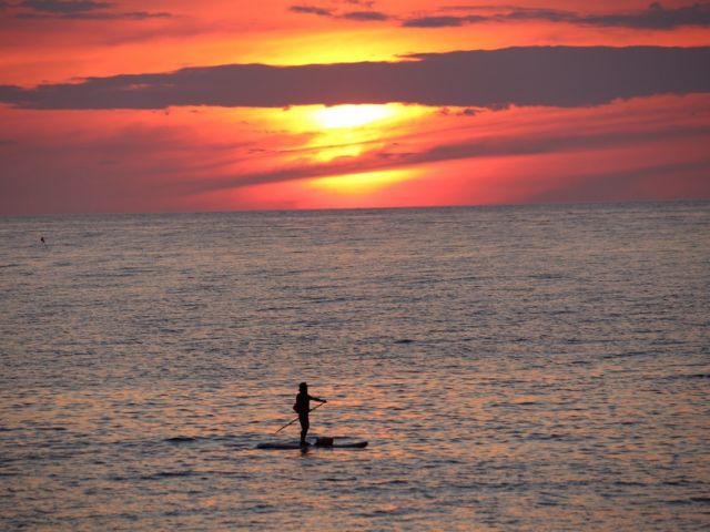 沈みゆく夕陽をいつまでも眺めていたくなります