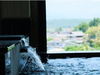 òŽ¿‚ÍA‚ƒAƒ‹ƒJƒŠ«(pH9.8)‚ðŒÖ‚èA‘S‘“I‚É‚à’¿‚µ‚¢—°Ž_‰–ò‚ªŠÜ‚Ü‚ê‚Ä‚¢‚éBƒWƒƒƒOƒW[‚â‘Sg—EƒTƒEƒiE…•—˜C‚È‚Ç‚àŠ®”õô