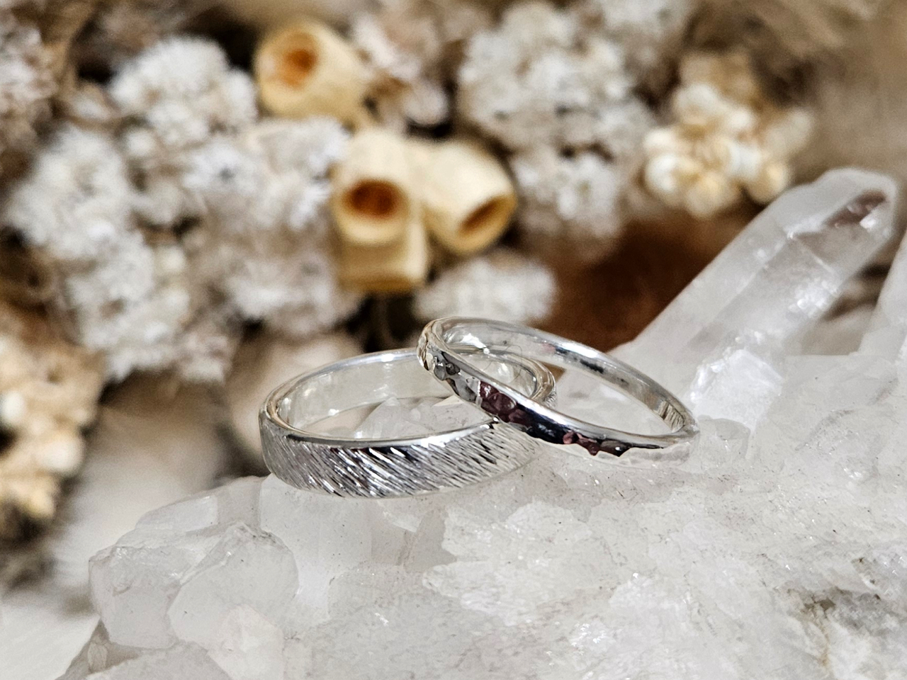 �t�F�U�[�ƃn���}�[�͗l�̎w�ւł��B�y�A�Ŏw�ւ̕���͗l��ς��Ď����D�݂ɂ����܂��B