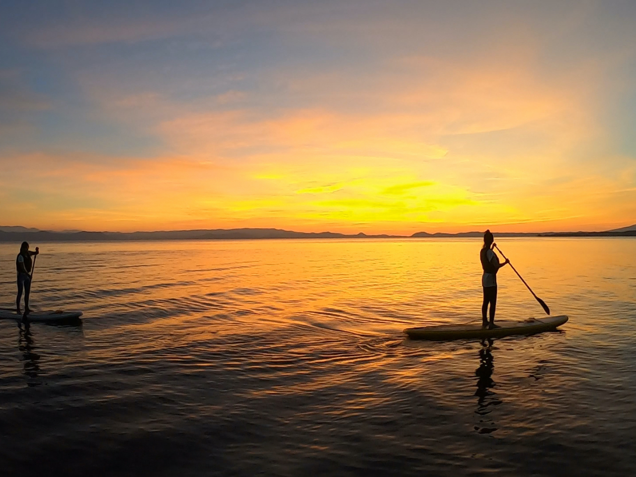 燃えるような夕焼けも見れるかも!?