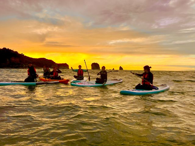 同じ仲間で カヤックとSUPチームに分かれていくこともできます。