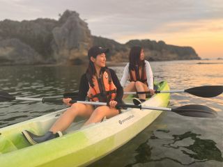 美しい夕日に見惚れちゃいますね。