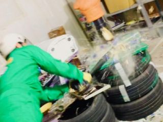 【地域共通クーポン対象】BREAK ROOM 〜物が壊せる〜 <池袋店・土日祝プラン・3名でお得> 「女性・カップル・お友達・ファミリーにおすすめ♪」