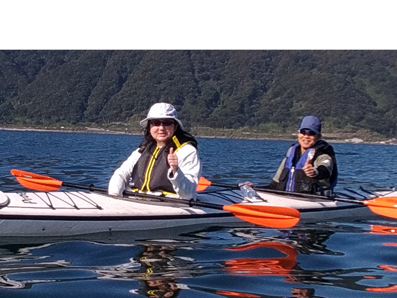 夫婦の息抜きにシーカヤックの二人乗り。いつものふたりのやりかたで、、、、。