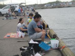 海釣りに必要な道具は一式お貸しいたします^^どうぞ手ぶらで気軽にお越しください♪