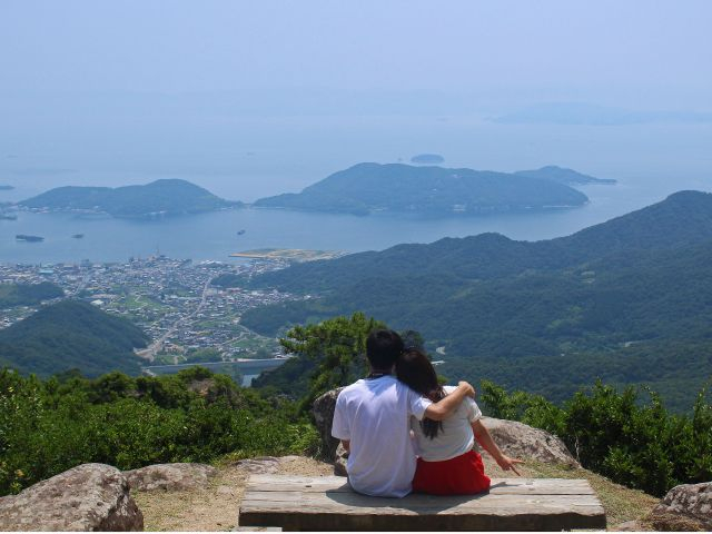 yW]zf̃PnɂȂ鐣˓̐i