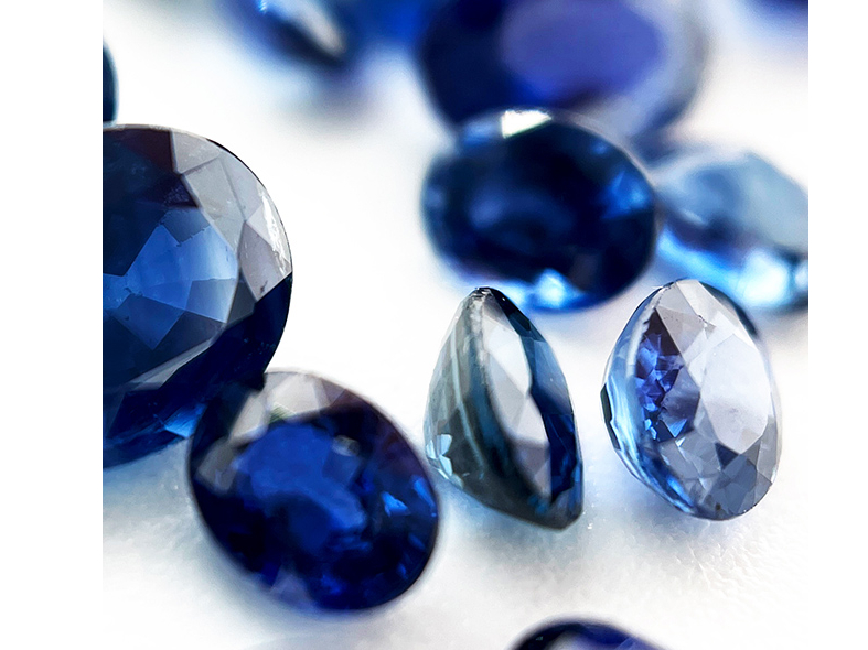 yTt@CAzܑ΂1BTt@CÁuvꌹƂĒn̐AF̐Ƃčł_ɋ߂΂ƂĂ܂B 